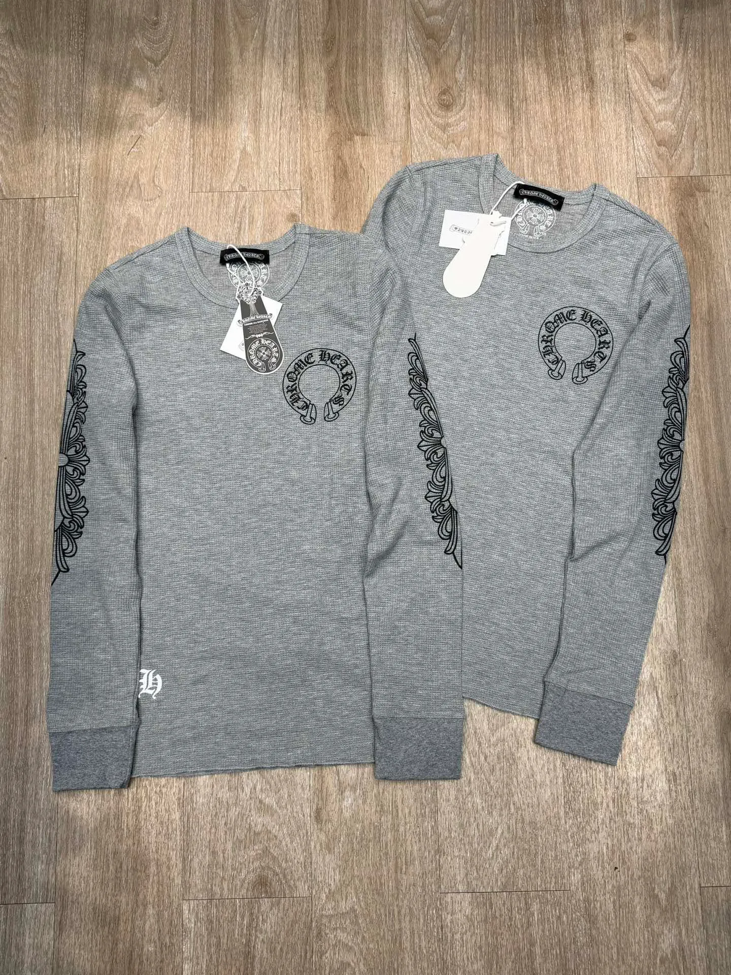 P198 M282#ChromeHeart·25ss new Sanskrit letter printed waffle long-sleeved top✅✅✅ Ready in stock Focus on quality and feel free to compare Size: S M L Color: White